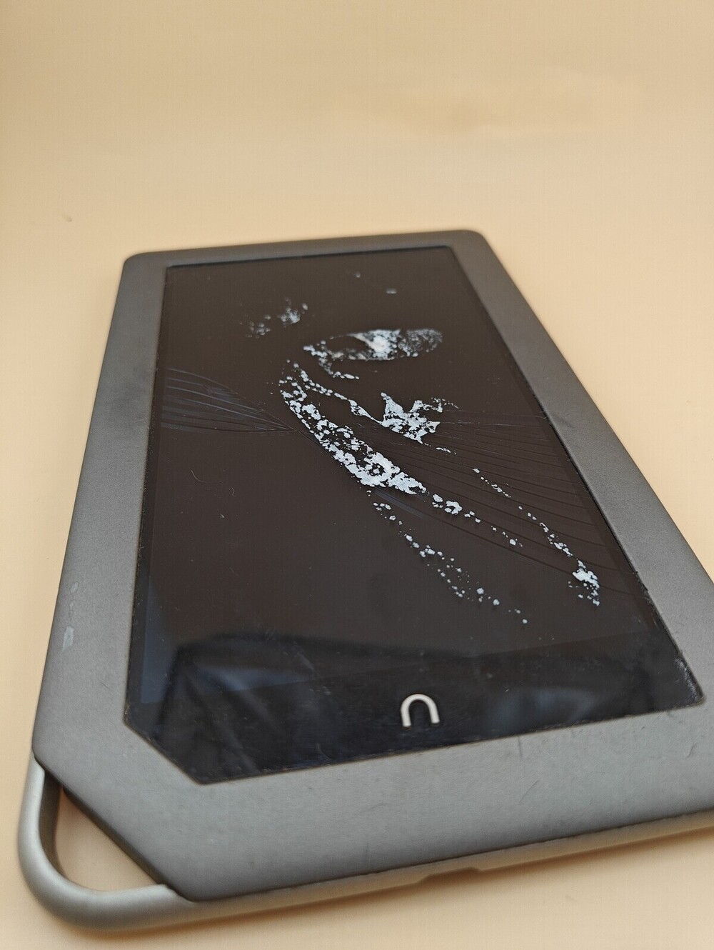 Barnes & Noble Nook Tablet BNTV250A 8GB eReader AS IS Parts Repair